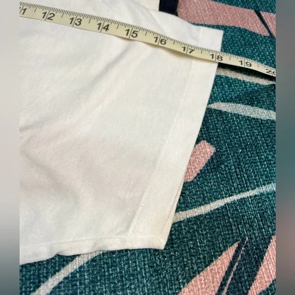 Vintage BVD Off White Plain Basic Classic Crewneck Tshirt - Picture 10 of 11